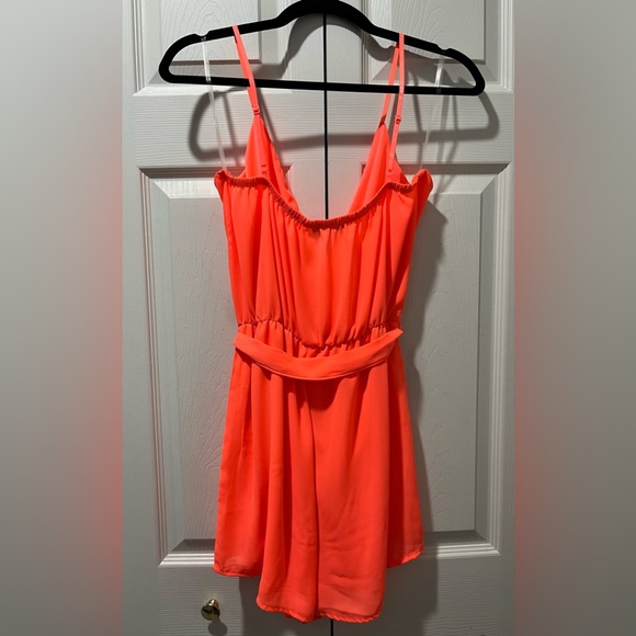 Fashion Nova Neon Coral Chiffon Romper NWT - Picture 10 of 13